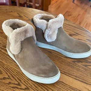 Cougar- Duffy Faux Fur Trim Waterproof Bootie